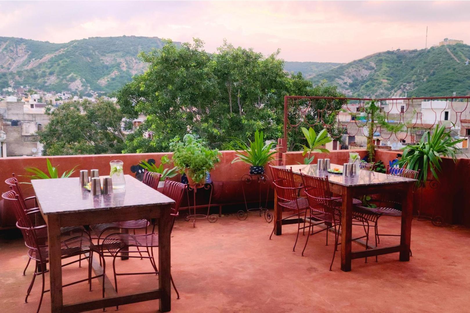 Chillout - A Boutique Hotel & Rooftop Restaurant Jaipur Exterior foto
